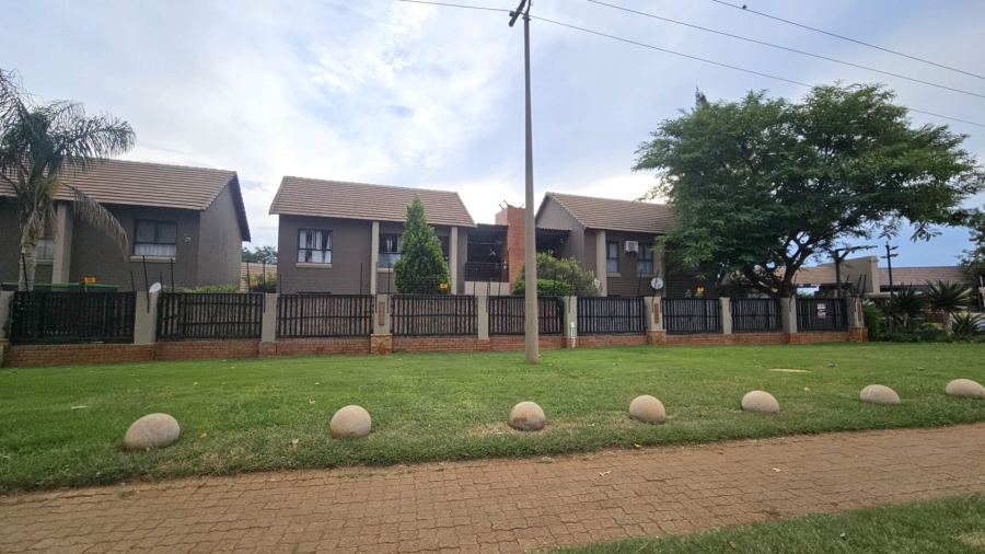 2 Bedroom Property for Sale in Melodie North West